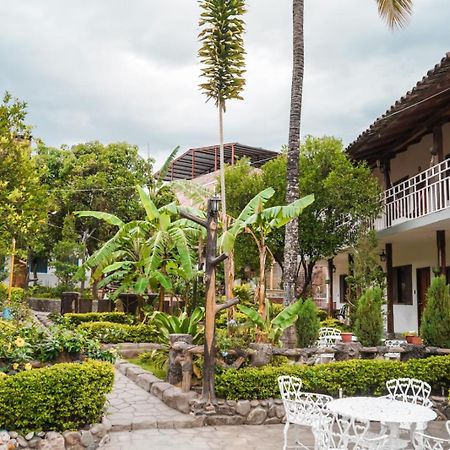 Hostal Jardin Escondido Vilcabamba Exterior foto